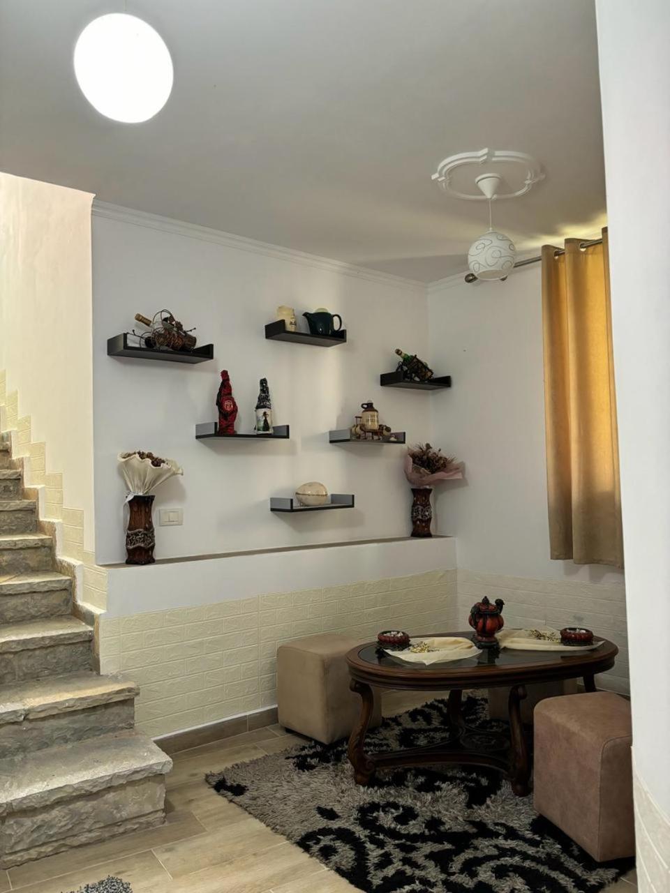Guest House Adi Hoxha Berat Bagian luar foto